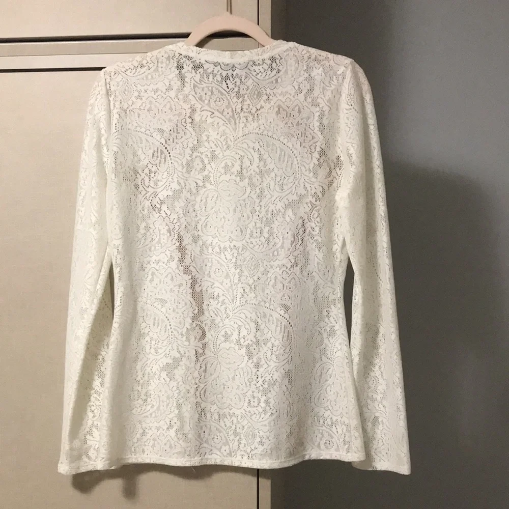 BCBGMAXAZRIA  ivory sheer lace top. Size S - Picture 2 of 4